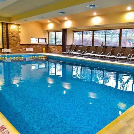 In Bojurland W/ Pool And Skishuttle 아파트 반스코